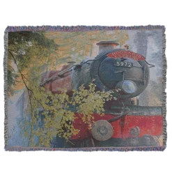 Warner Bros Hogwarts Express Woven Throw Platform 9¾